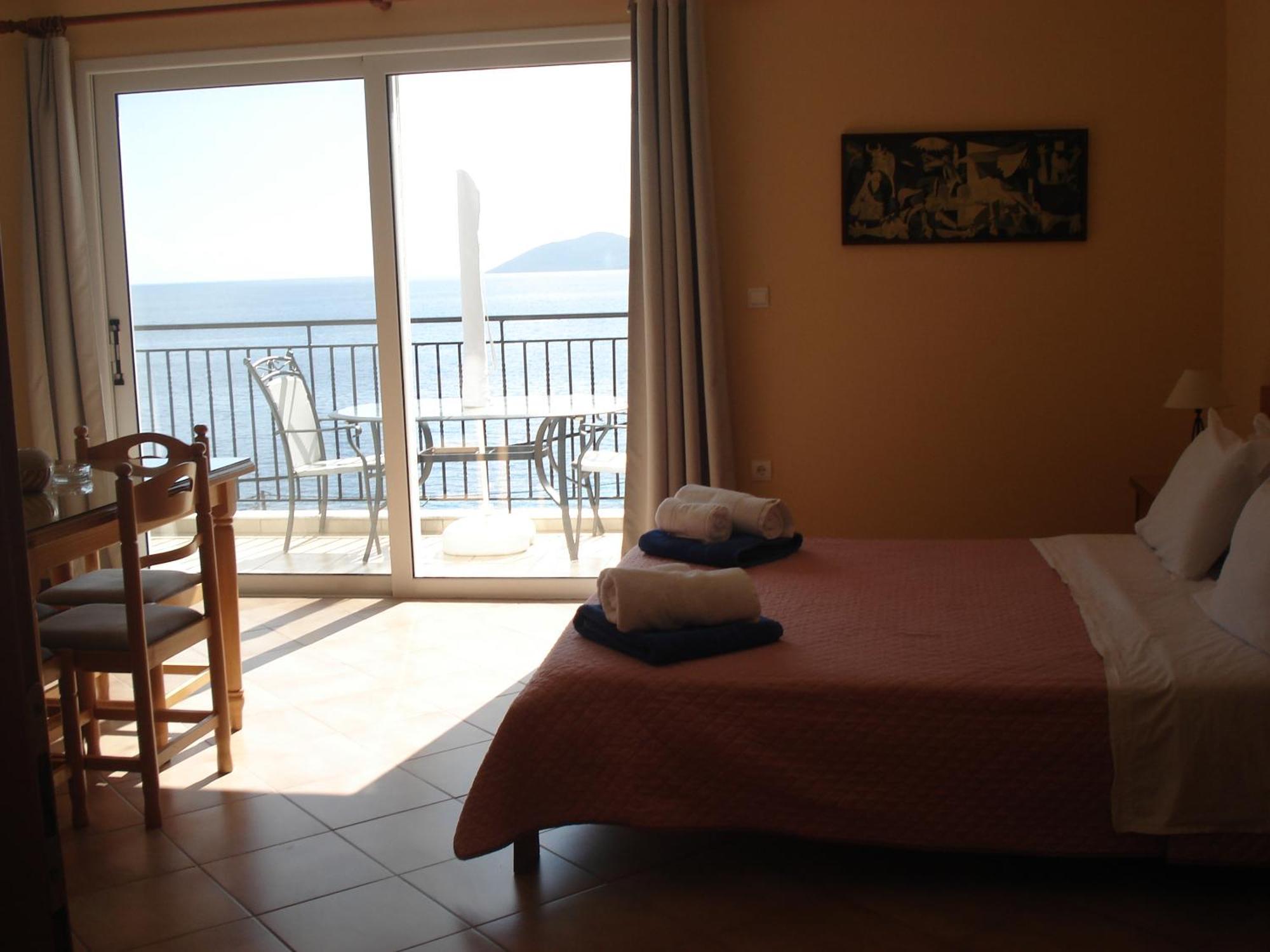 Mema'S Apartment Agia Efimia Екстер'єр фото